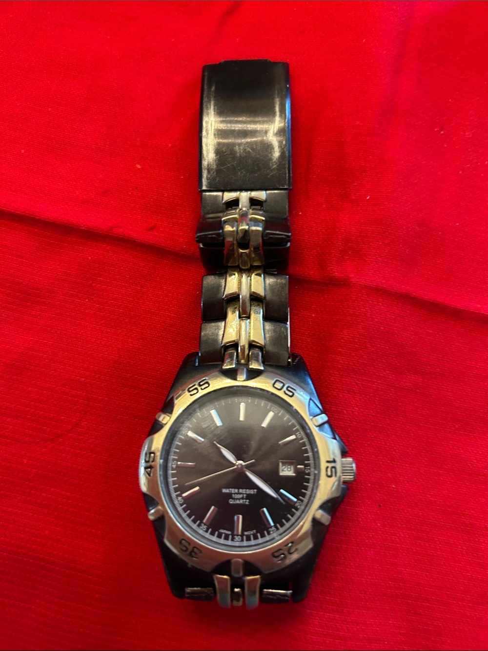 Black and Silver unisex Sport Watch - Quartz, Date Window